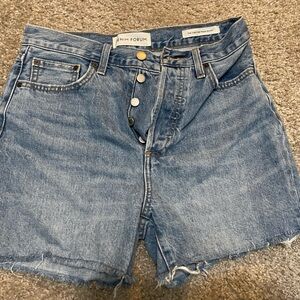 Denim forum yoko mid thigh short size 27